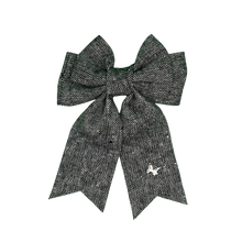 Load image into Gallery viewer, Mini Tweed Clip - Black