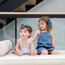 Load image into Gallery viewer, Gauze Scalloped Bow Baby Band - Red