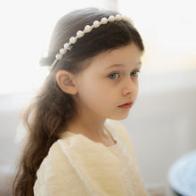 Load image into Gallery viewer, Pearl Headband with Lace Sash - White
