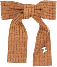 Load image into Gallery viewer, Quilted Velour Medium Clip - Cognac
