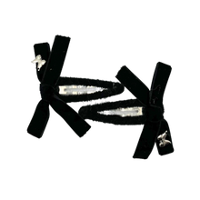 Load image into Gallery viewer, Velvet Bow Snap Clip Set - Black/Black
