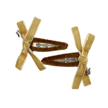 Load image into Gallery viewer, Velvet Bow Snap Clip Set - Cream/Caramel
