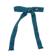 Load image into Gallery viewer, Chunky Knit Large Clip - Slate
