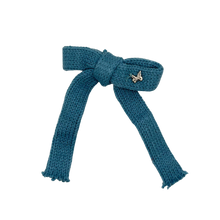Load image into Gallery viewer, Chunky Knit Medium Clip - Slate
