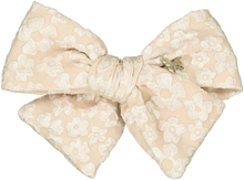 Load image into Gallery viewer, Textured Floral Medium Clip - Taupe
