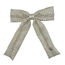 Load image into Gallery viewer, Quilted Diamond Lux Large Clip - Cream
