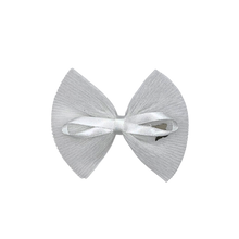 Load image into Gallery viewer, Pleated Tulle Small Clip - White
