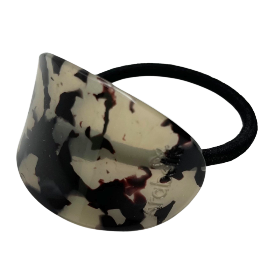 Resin Oval Edge Pony - Black/Beige