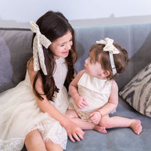 Load image into Gallery viewer, Vintage Net Bow Baby Band - White
