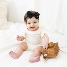 Load image into Gallery viewer, Classic Net Baby Band - Mauve
