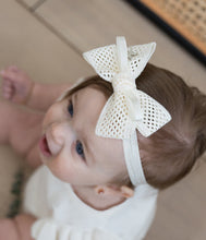 Load image into Gallery viewer, Classic Net Baby Band - Mauve
