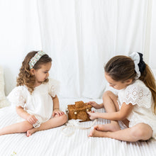Load image into Gallery viewer, Mini Floral Headband - Cream
