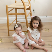 Load image into Gallery viewer, Satin Medium Clip - Blush
