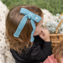 Load image into Gallery viewer, Chunky Knit Medium Clip - Slate
